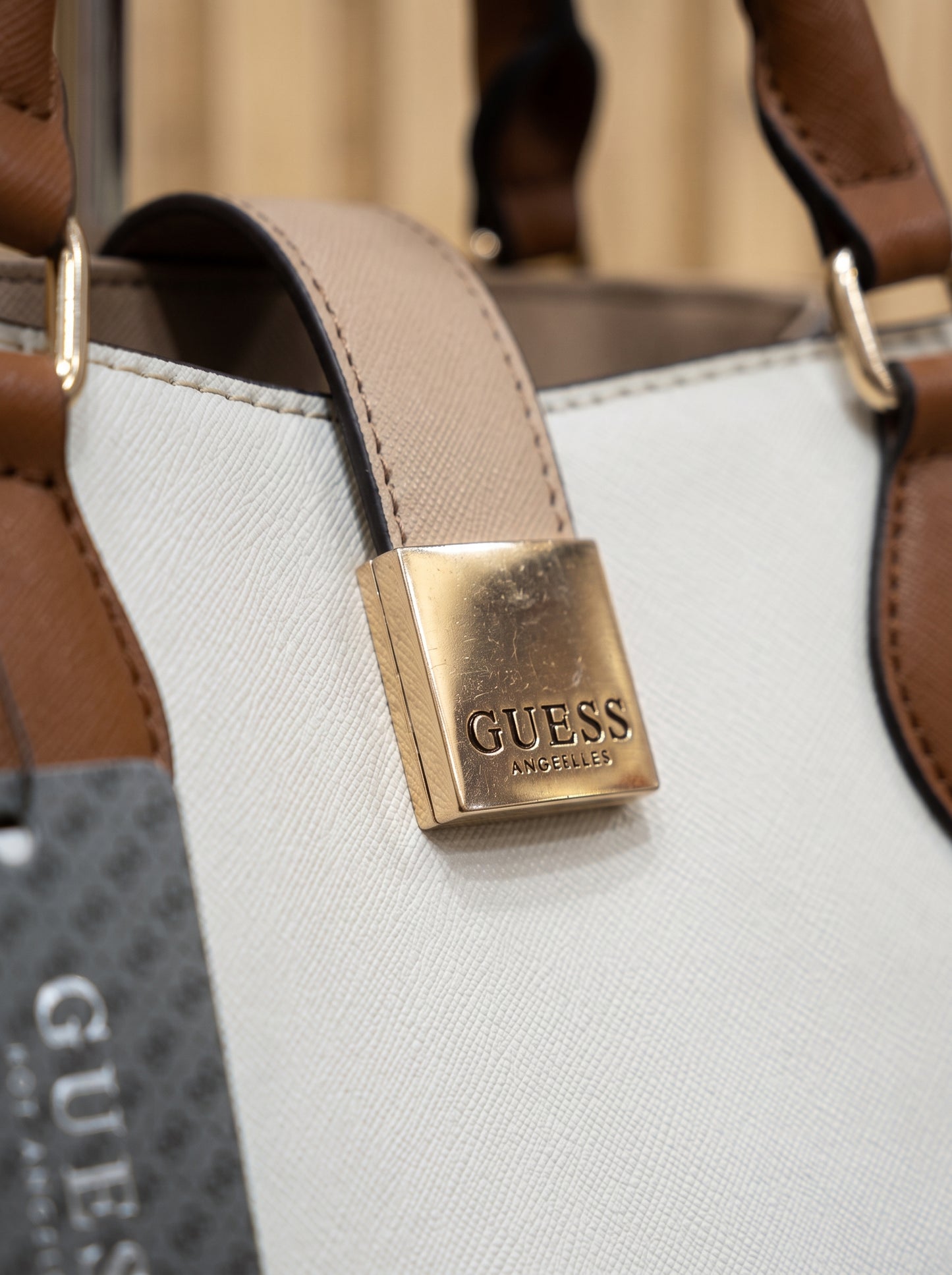 Cartera Guess Camylle Small Satchel Sand